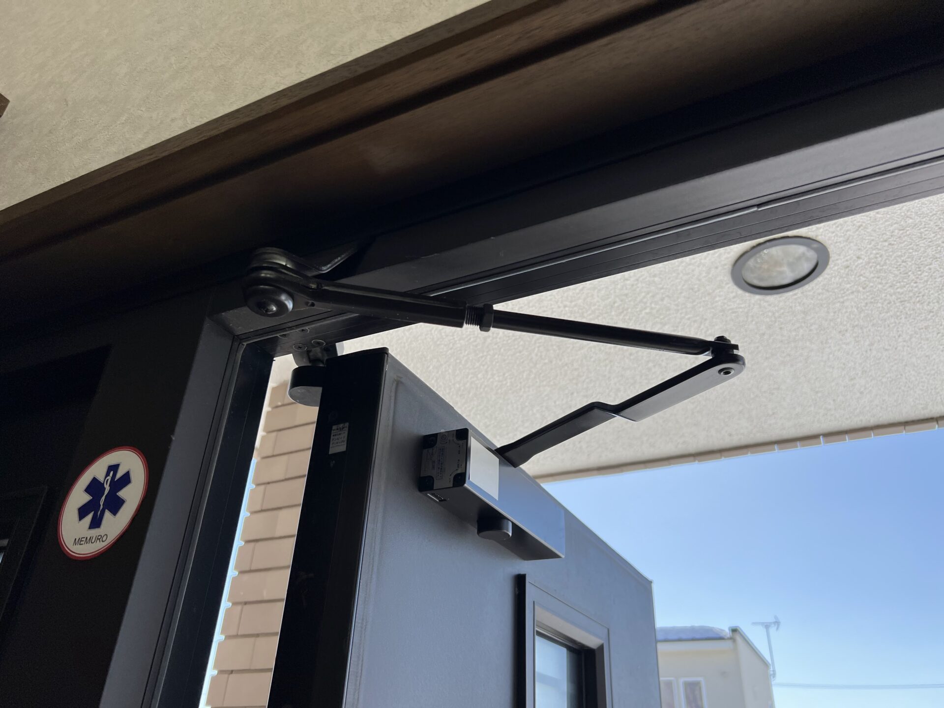 玄関ドア　工事（YKK）