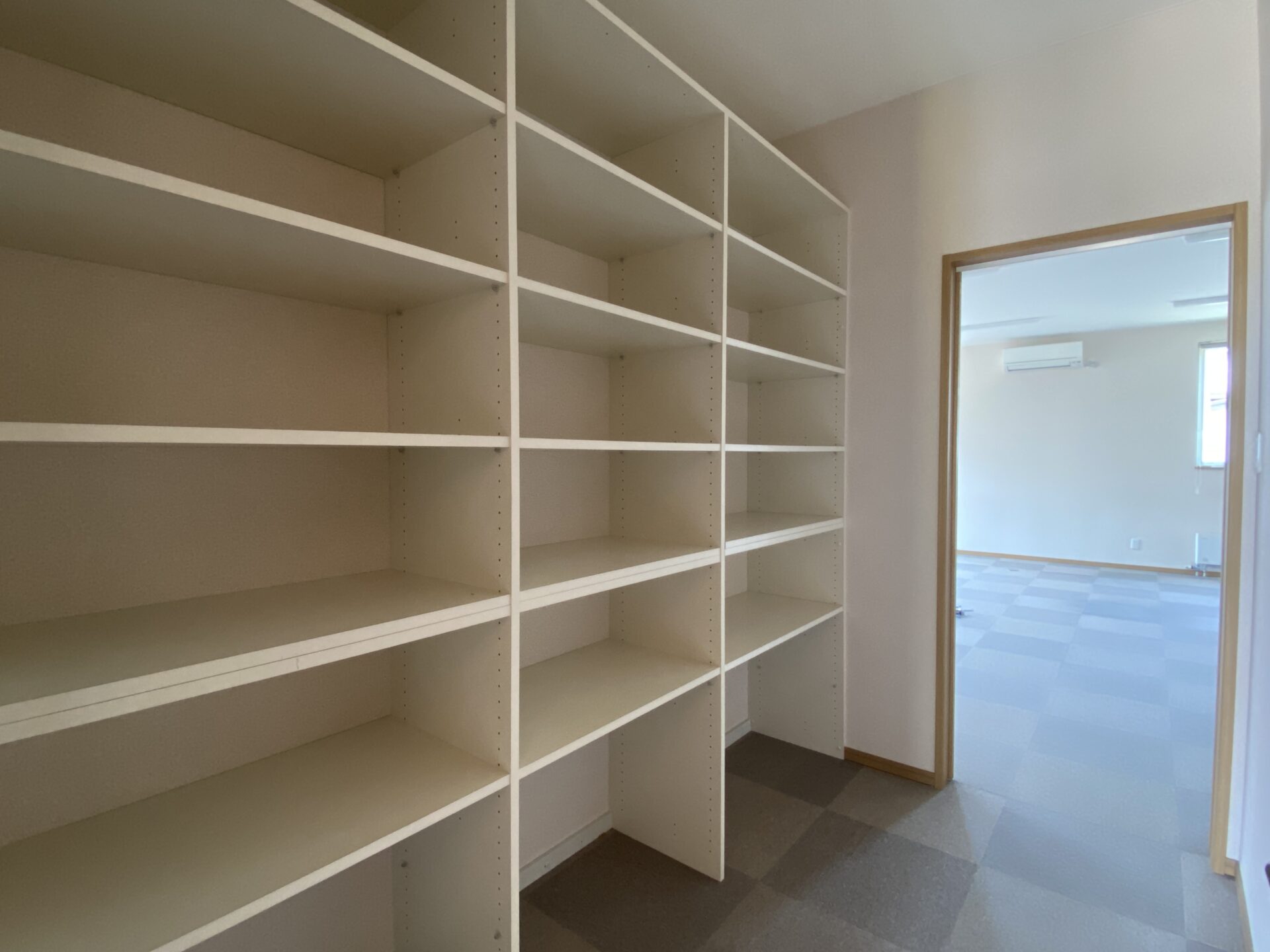 帯広市　西15南12　売事務所