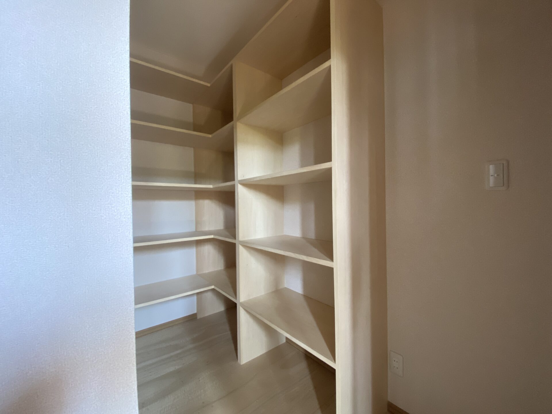 帯広市　西15南12　売事務所