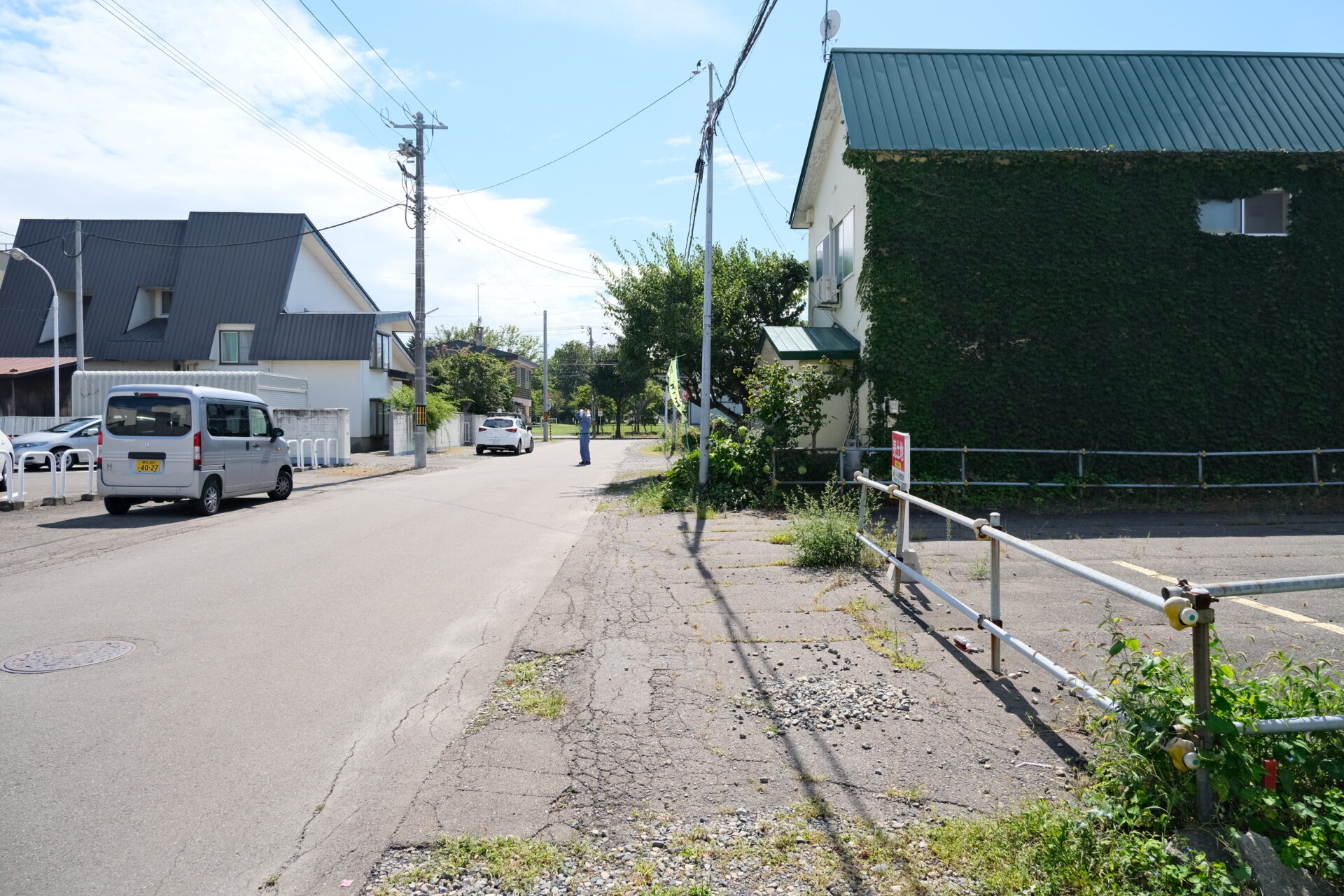 東側道路（南向き）