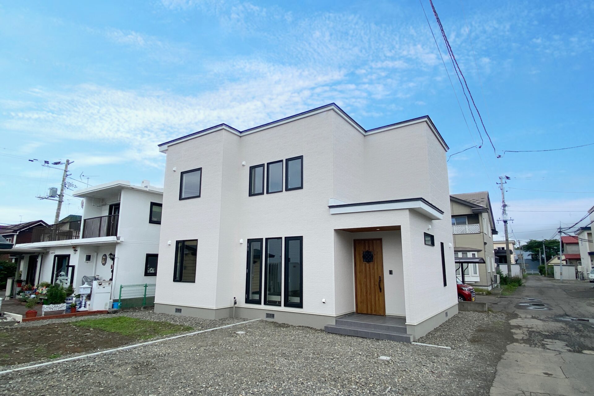 光差し込む 明るい家