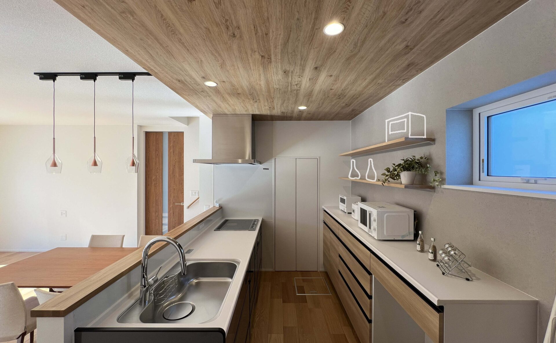 “見せる収納” と “隠す収納”