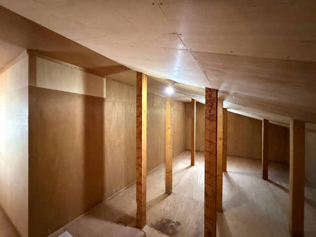 小屋裏収納